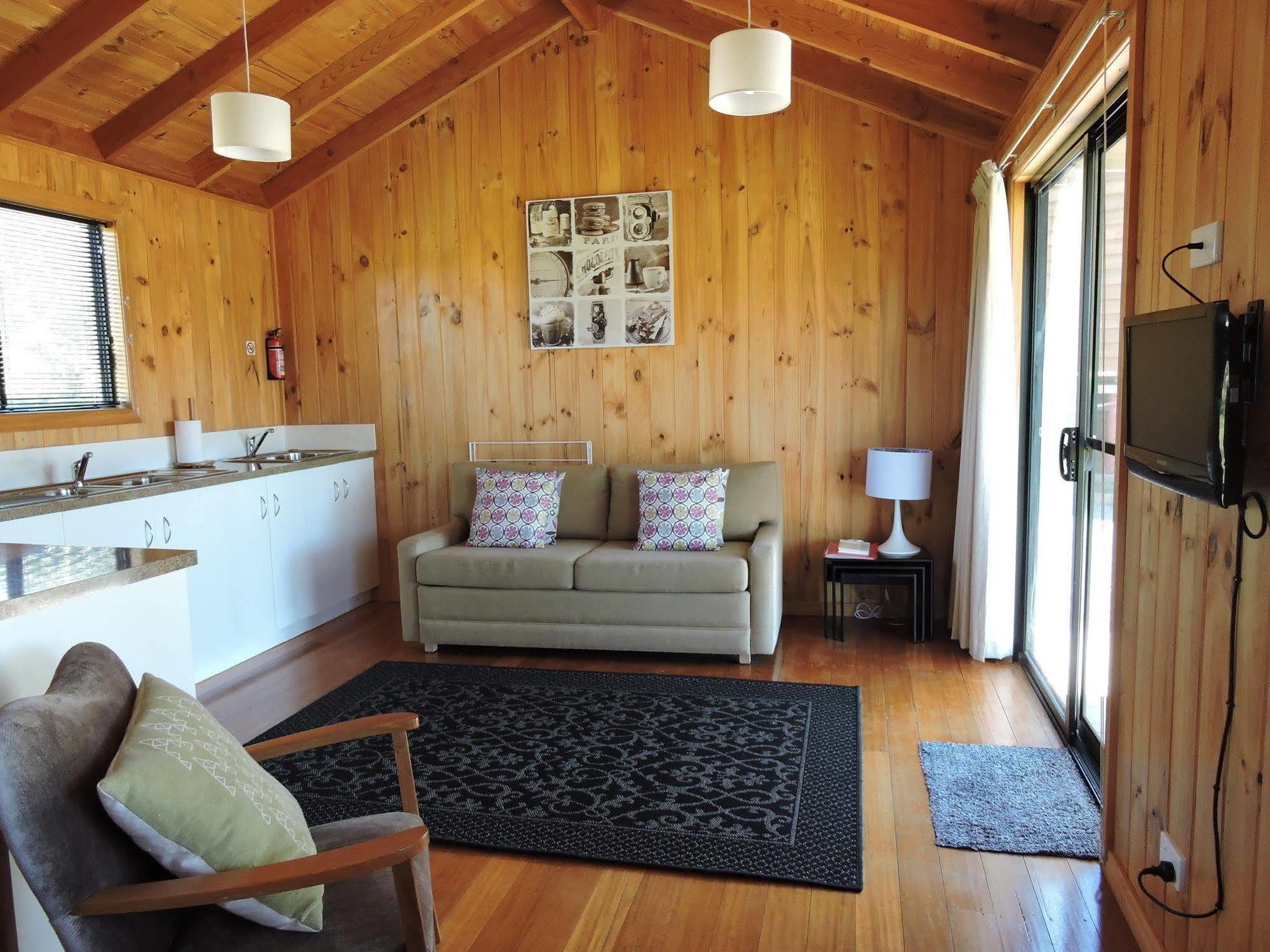 Hazelcreek Cottages Exeter Eksteriør bilde